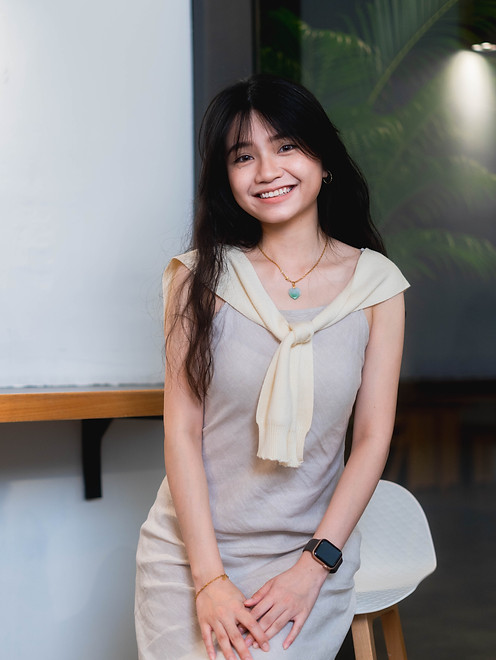Carmen Hoi